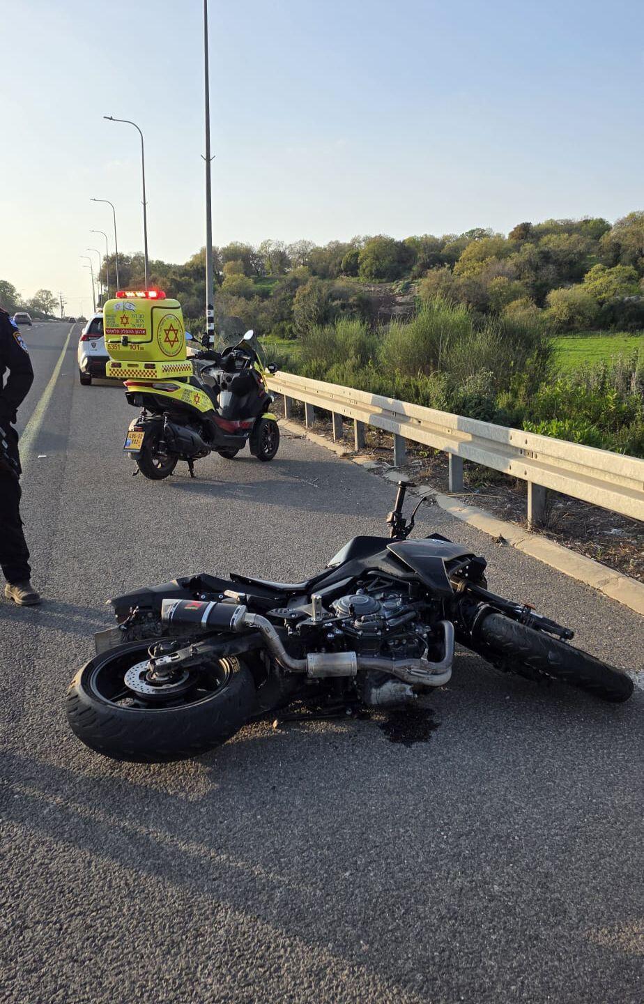 إصابة شاب بجراح حرجة إثر حادث طرق بين دراجة نارية ومركبة قرب مفرق صفورية