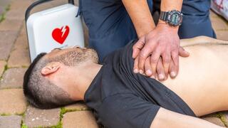 "ننتبه للقلب": إطلاق يوم التوعية قطري لاستخدام جهاز إزالة الرجفان