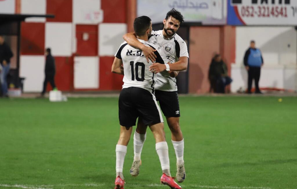 شباب طمرة يكتسح هبوعيل عرابة في استاد الدوحة (راديو الناس) شباب طمرة يكتسح هبوعيل عرابة في استاد الدوحة