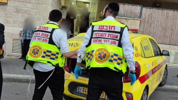 رضيعة بحالة حرجة بعد اختناقها أثناء تناول الطعام