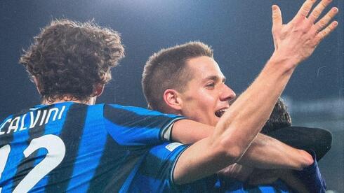 دراما في دوري الأبطال: أتالانتا يمزّق دورتموند برباعية قاسية