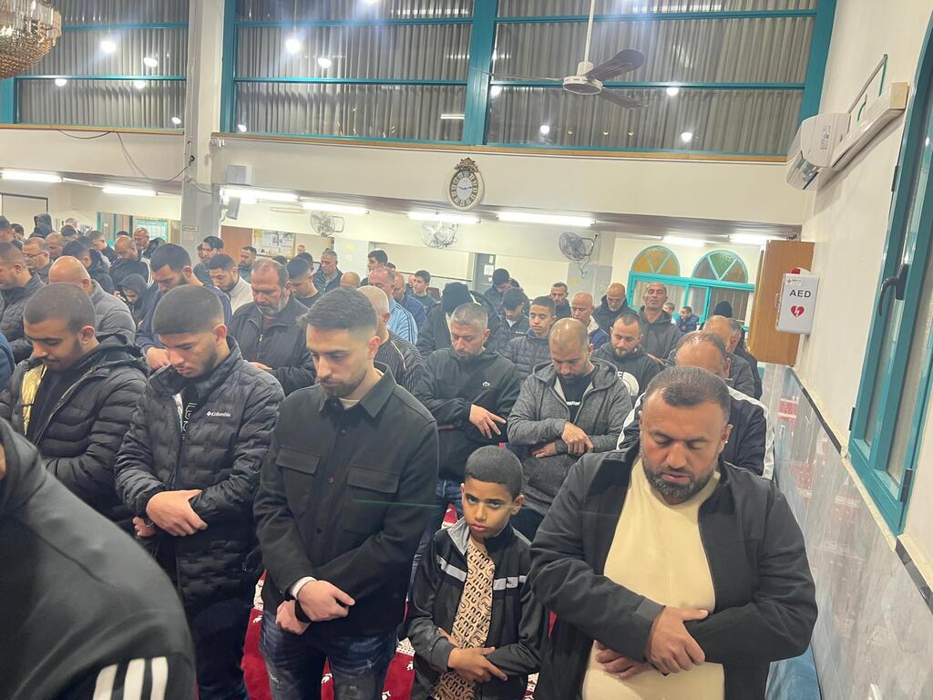 ليلة قرآنية مهيبة في عين إبراهيم (راديو الناس) ليلة قرآنية مهيبة في عين إبراهيم