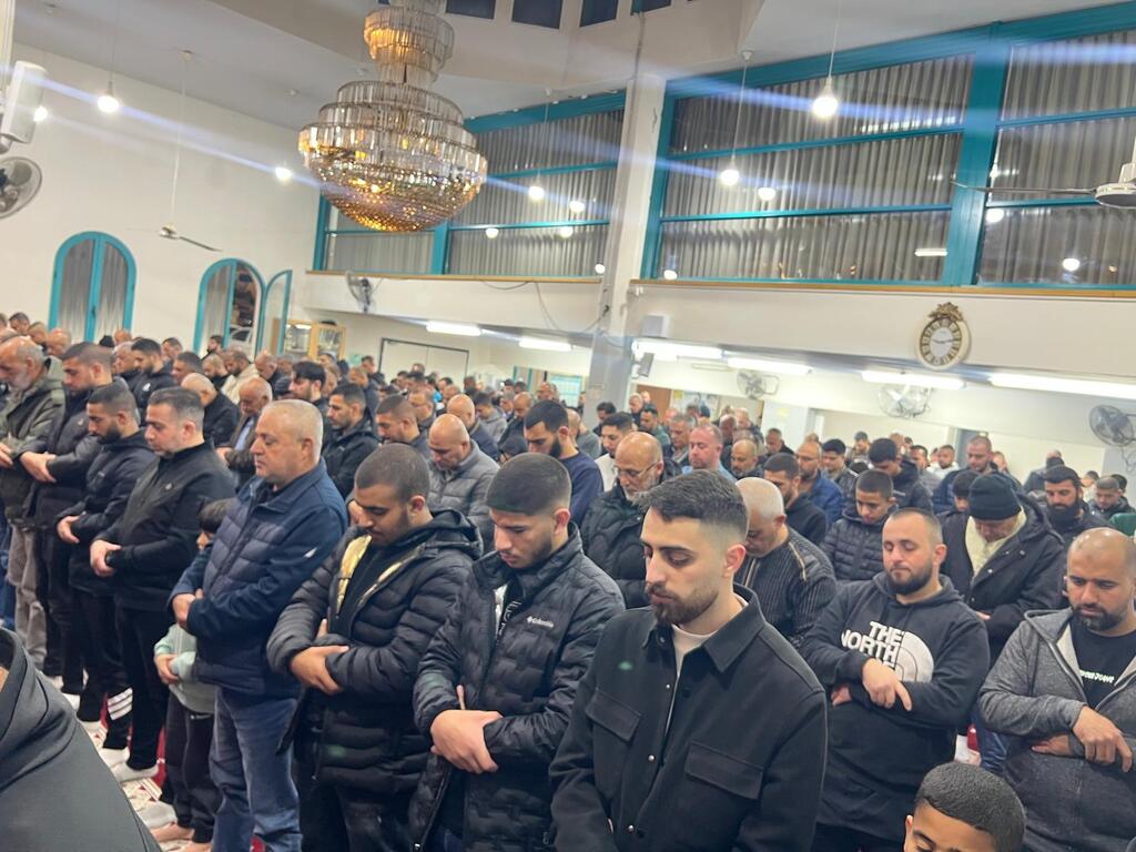 ليلة قرآنية مهيبة في عين إبراهيم (راديو الناس) ليلة قرآنية مهيبة في عين إبراهيم