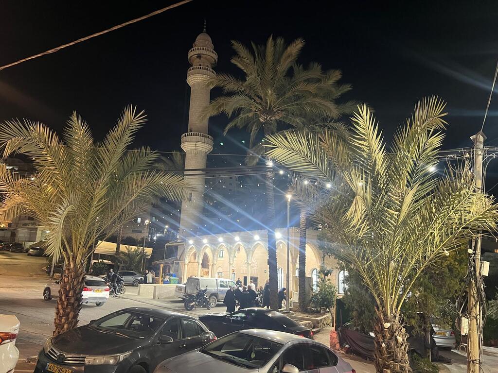 ليلة قرآنية مهيبة في عين إبراهيم (راديو الناس) ليلة قرآنية مهيبة في عين إبراهيم