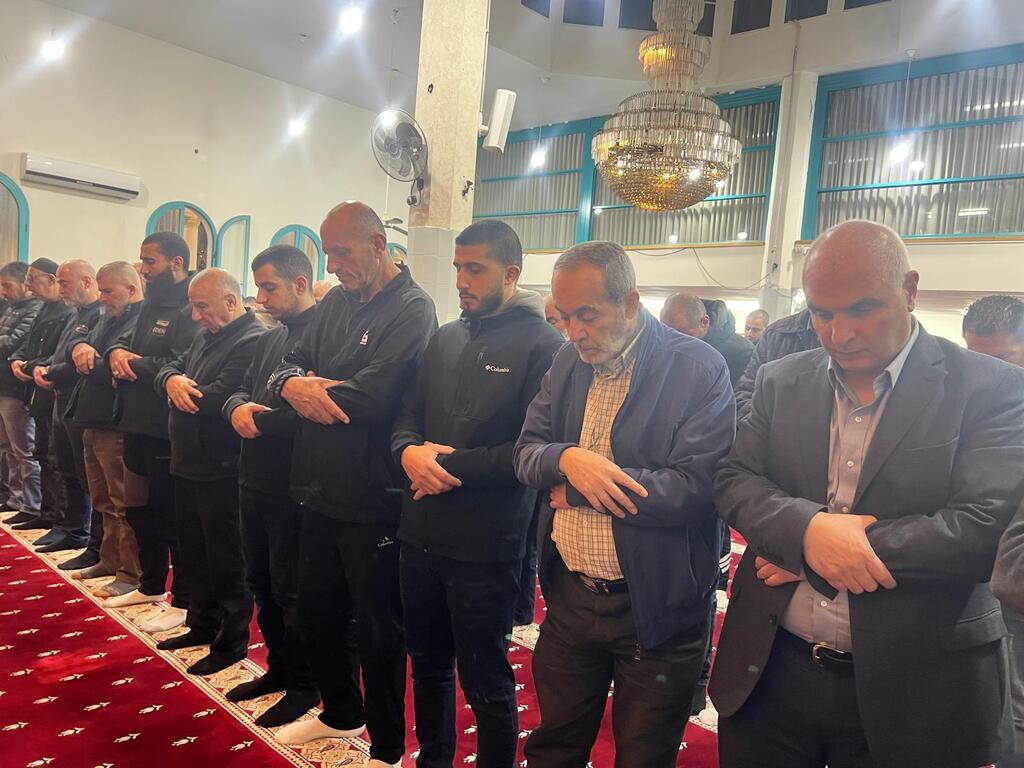 ليلة قرآنية مهيبة في عين إبراهيم (راديو الناس) ليلة قرآنية مهيبة في عين إبراهيم