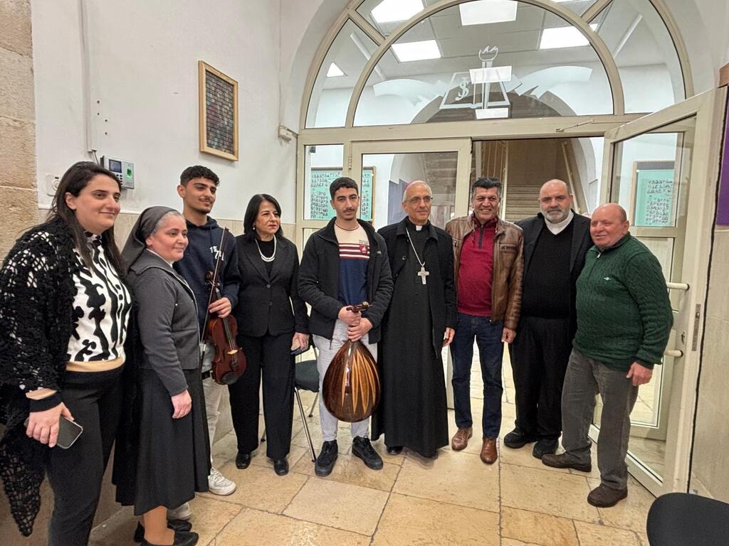 أورنا سمحون تزور المدارس الأهلية في الناصرة