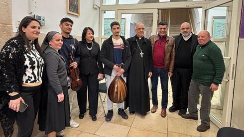 أورنا سمحون تزور المدارس الأهلية في الناصرة