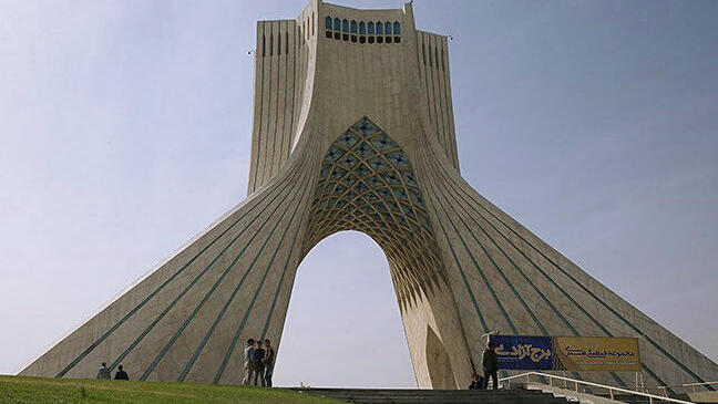 مشهد عام في طهران