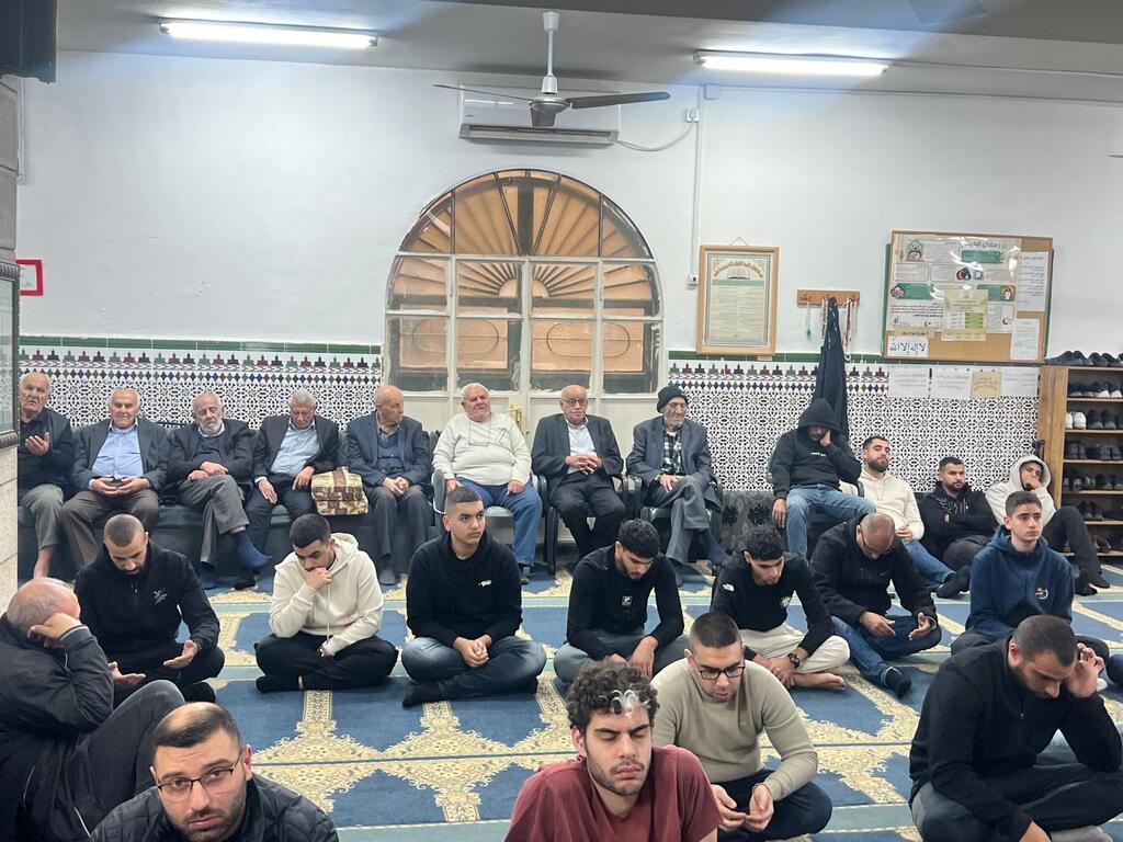 صلاة الجمعة الثانية من مسجد القديم جت المثلث 