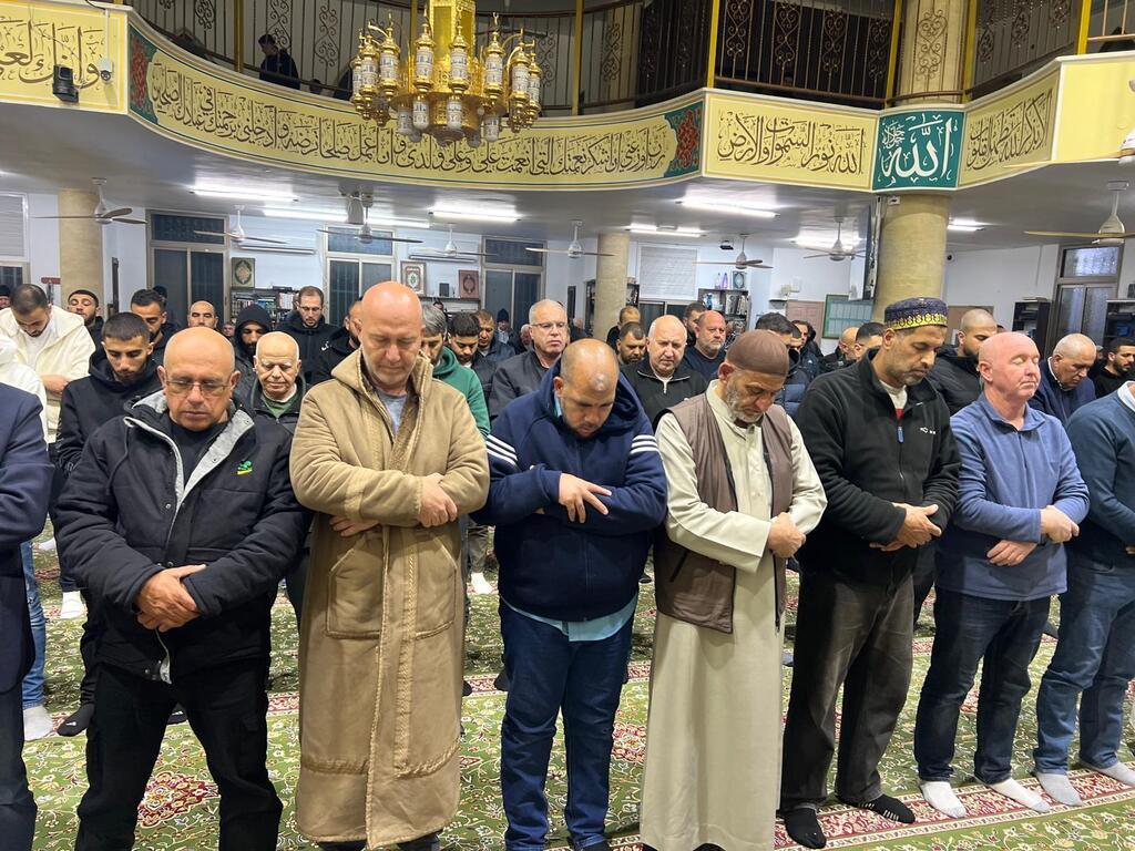 صلاة التراويح في بلدة عارة