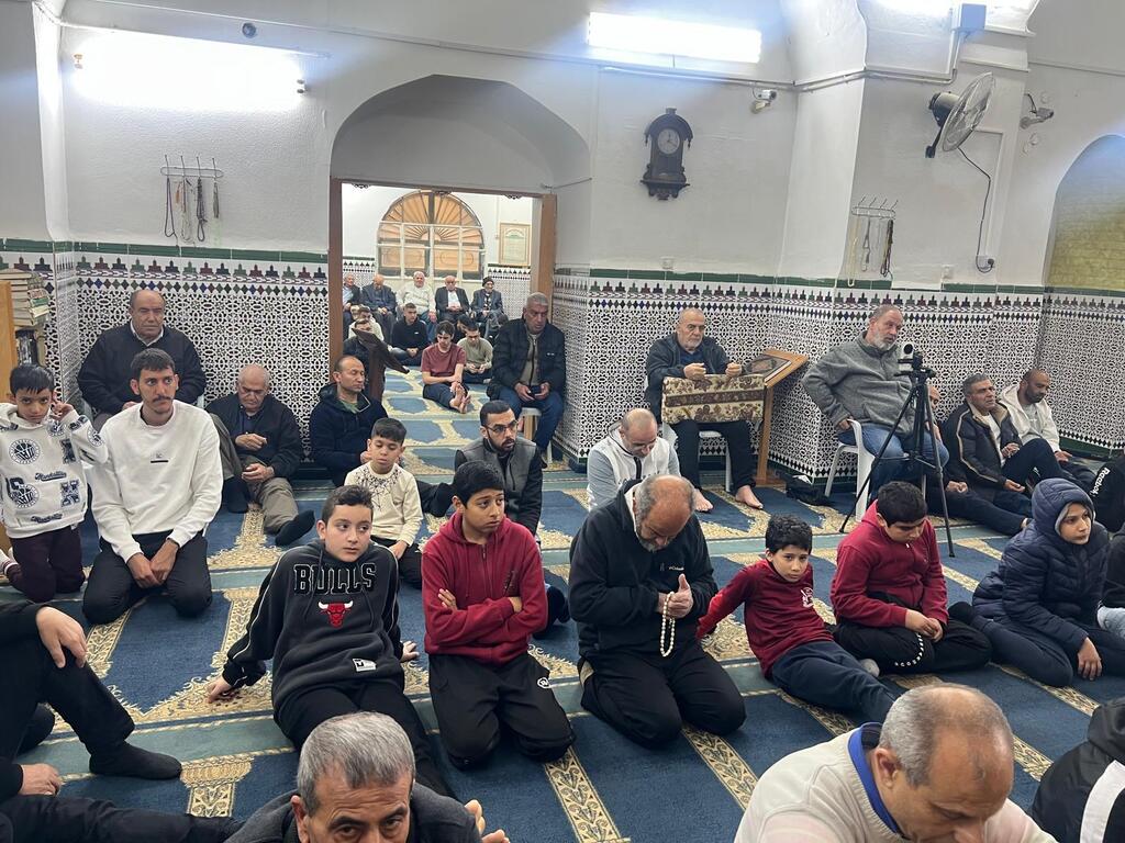 صلاة الجمعة الثانية من مسجد القديم جت المثلث 