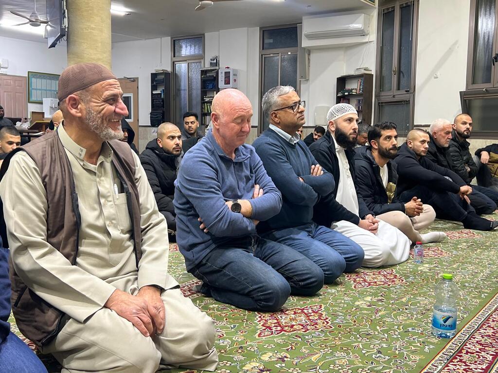 صلاة التراويح في بلدة عارة