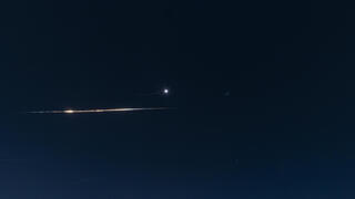 سقوط صواريخ من إيران على تل أبيب