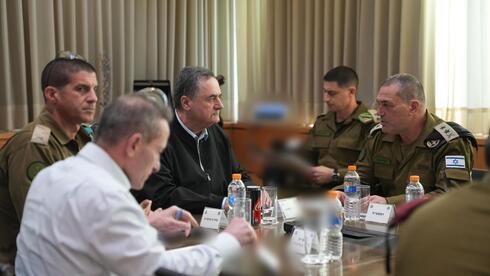 وزير الأمن يسرائيل كاتس عقد تقييمًا أمنيًا رفيع المستوى قبيل عملية إطلاق "زئير الأسد"