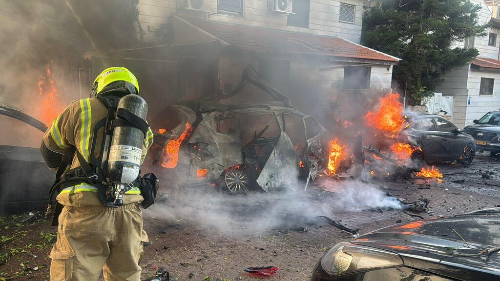 سقوط صواريخ من إيران