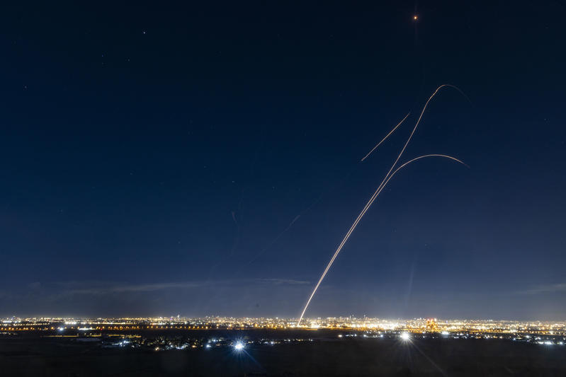 تل ابيب في أول يوم من المواجهة مع إيران