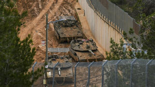 دبابات إسرائيلية على الحدود مع لبنان