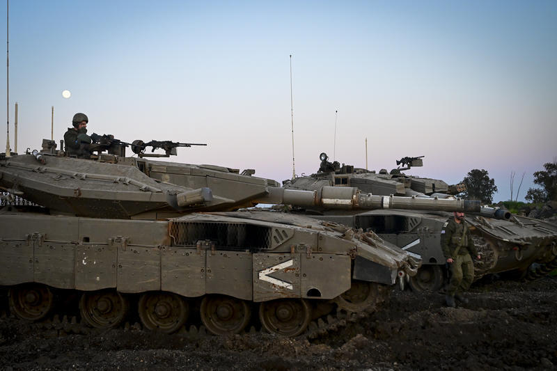 الجيش الإسرائيلي في الحدود الشمالية (Flash90) إسرائيل تستهدف إيران ولبنان