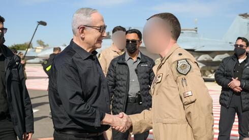 نتنياهو من قاعدة جوية في الجنوب