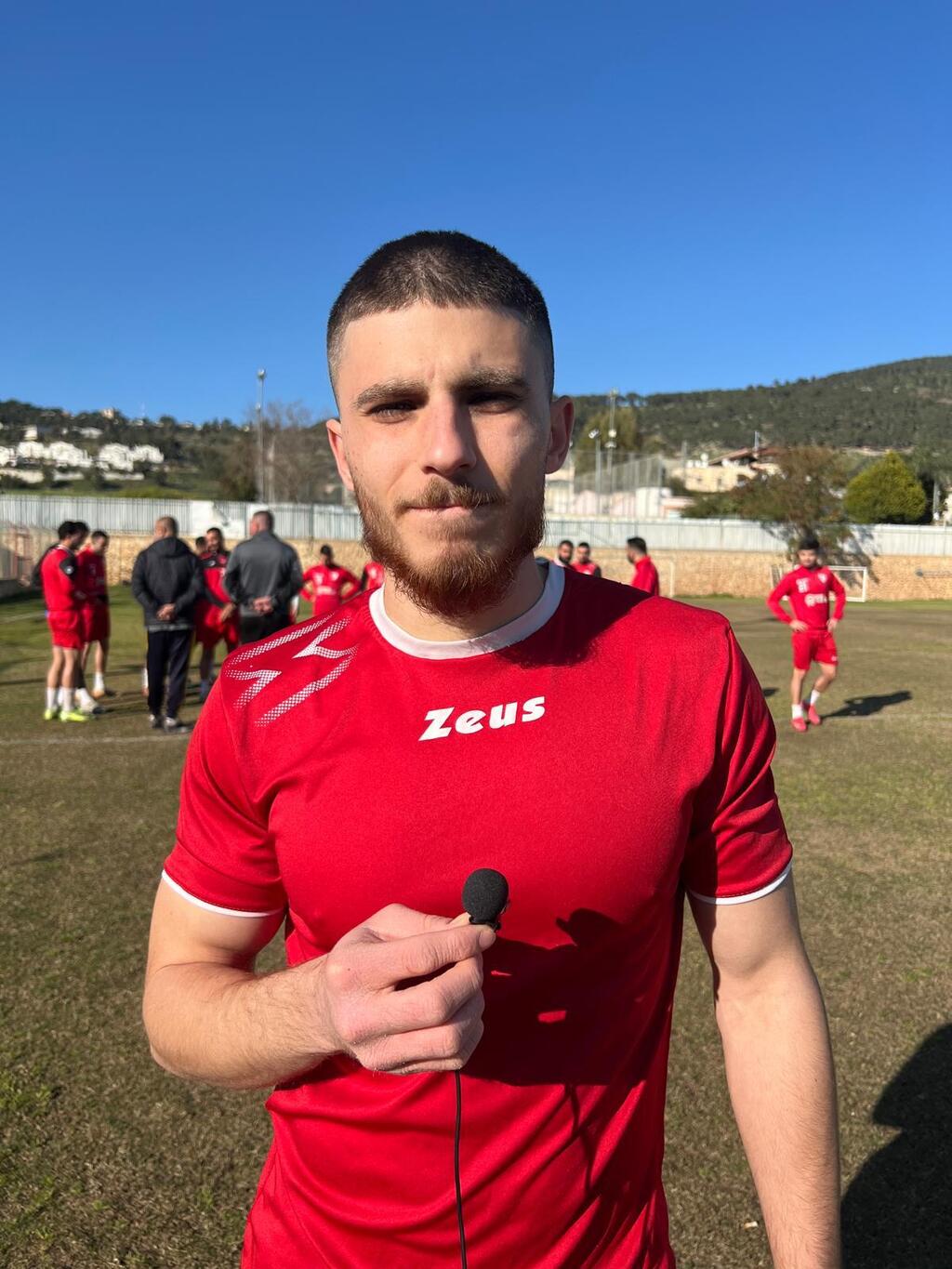 أبناء مصمص يعودون إلى العشب الأخضر 