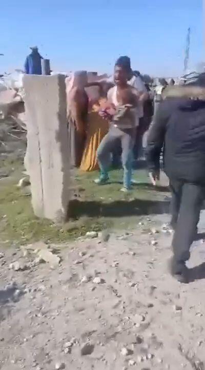 وسائل إعلام: 11 قتيلا غالبيتهم من النازحين السوريين في غارة إسرائيلية على بلدة في البقاع شرقي لبنان