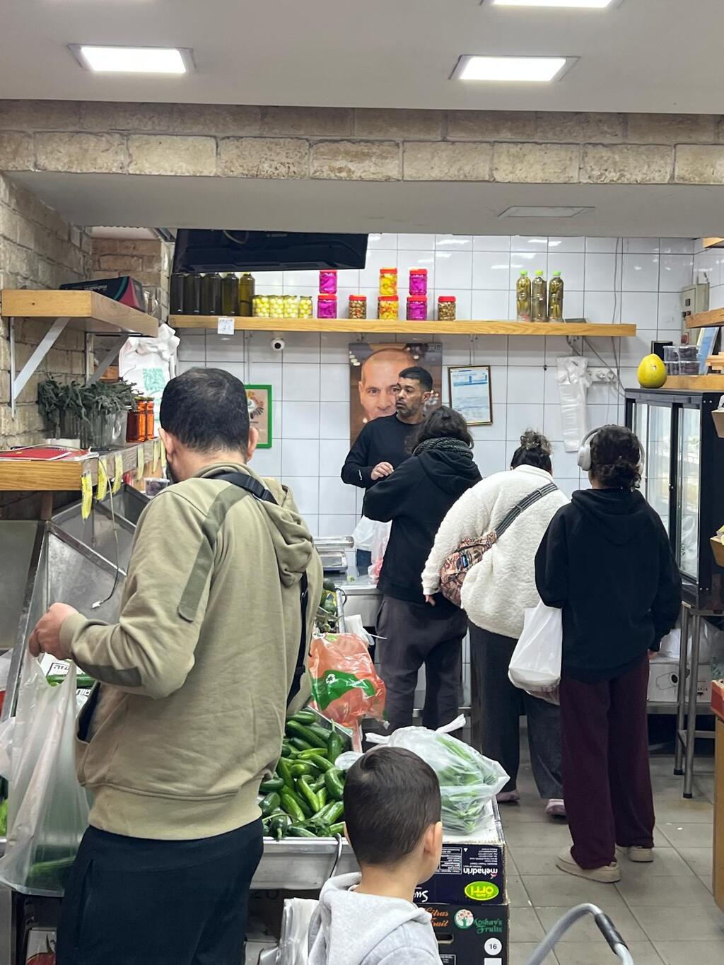 أجواء رمضان في يافا في ظل أجواء الحرب (راديو الناس) أجواء رمضان في يافا في ظل أجواء الحرب