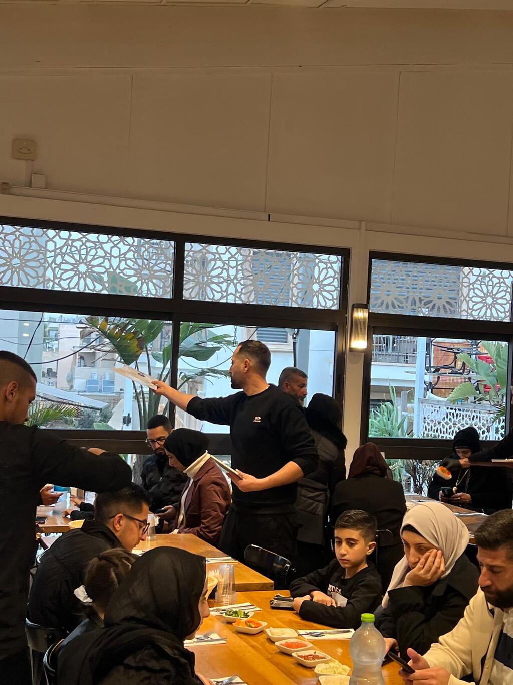 أجواء رمضان في يافا في ظل أجواء الحرب (راديو الناس) أجواء رمضان في يافا في ظل أجواء الحرب