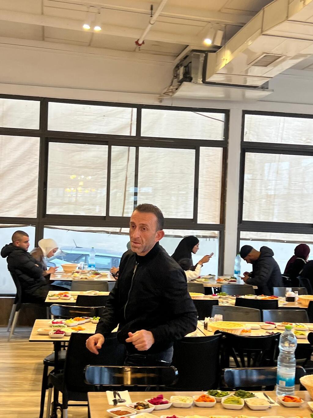 أجواء رمضان في يافا في ظل أجواء الحرب (راديو الناس) أجواء رمضان في يافا في ظل أجواء الحرب