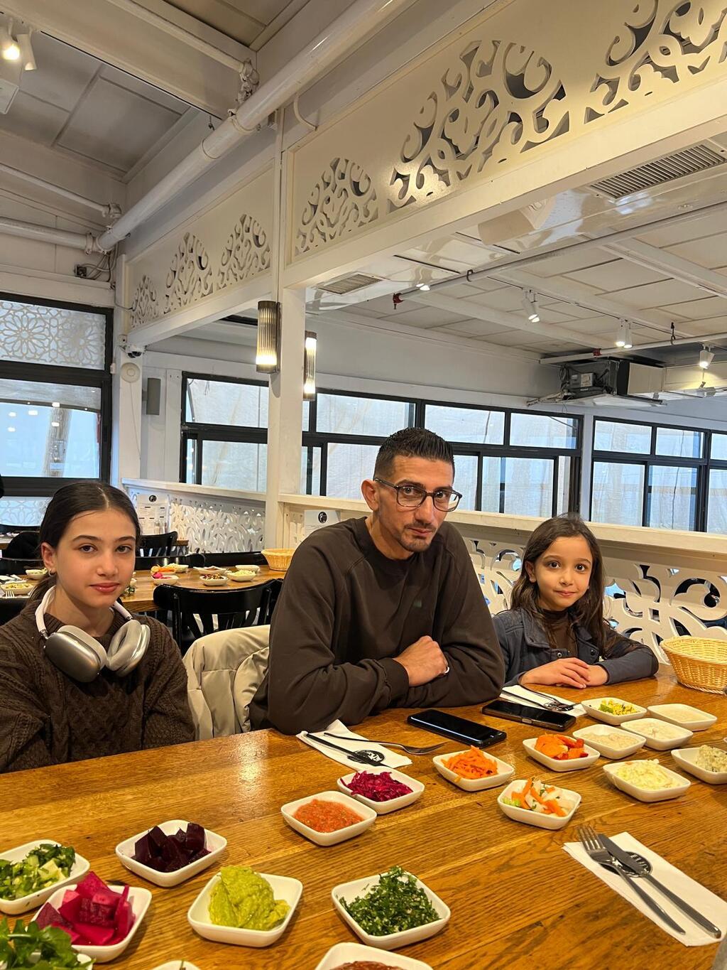 أجواء رمضان في يافا في ظل أجواء الحرب (راديو الناس) أجواء رمضان في يافا في ظل أجواء الحرب