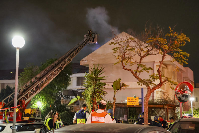 أضرار في مركز البلاد إثر هجوم صاروخي من إيران