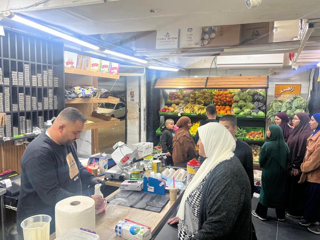  جسر الزرقاء تستقبل العيد بأجواء نابضة بالحياة