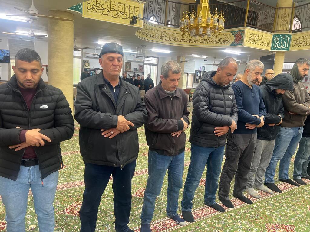 المساجد تستعد لليلة القدر (راديو الناس) المساجد تستعد لليلة القدر