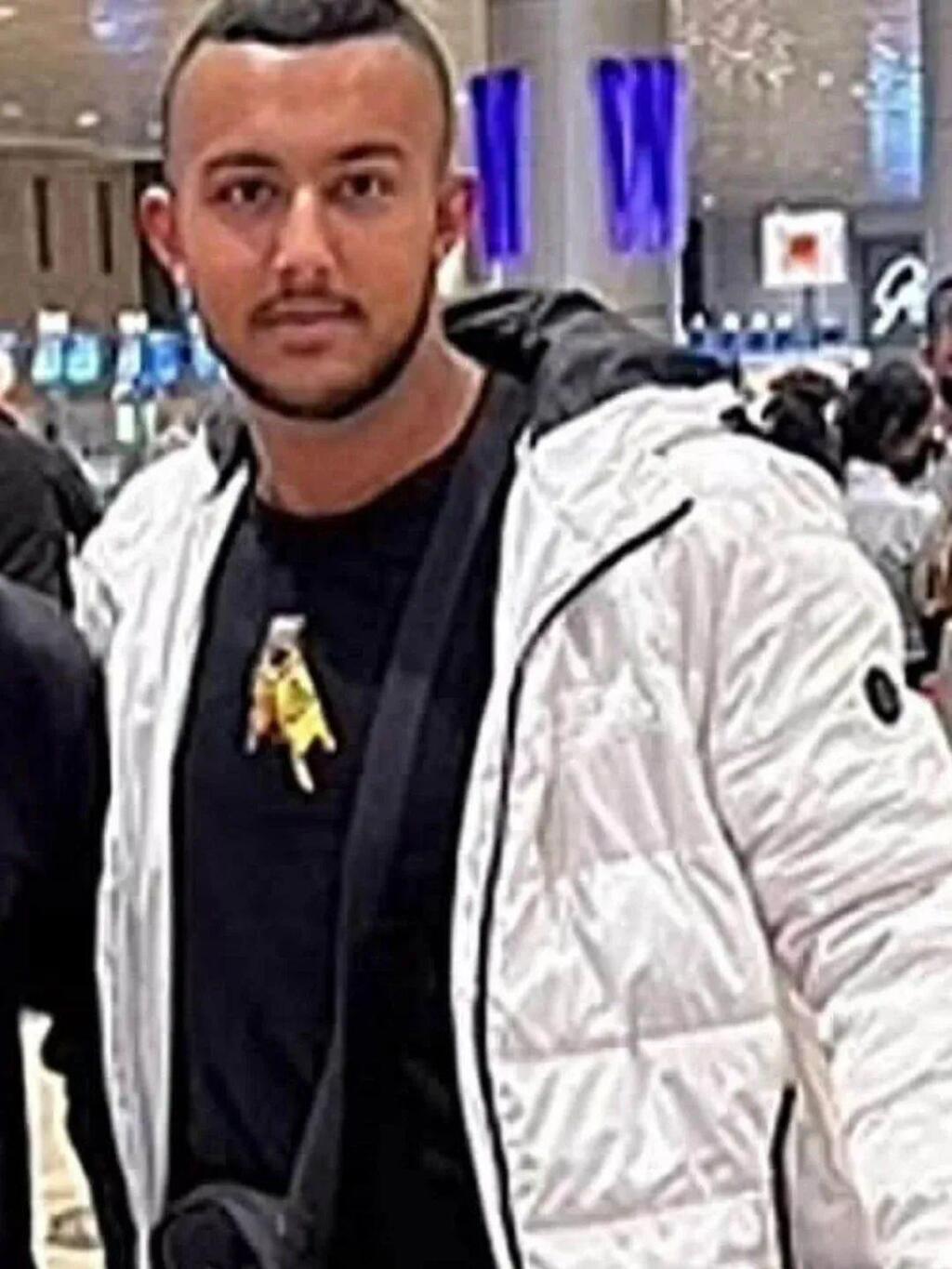 الشاب المرحوم مروان أبو غانم (استخدام الصورة وفقا لبند 27أ من حقوق النشر) الشاب المرحوم مروان أبو غانم