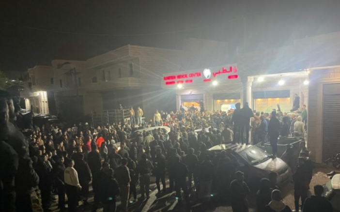 مأساة قرب الخليل: قتلى وإصابات جراء سقوط شظايا صاروخية في بيت عوا