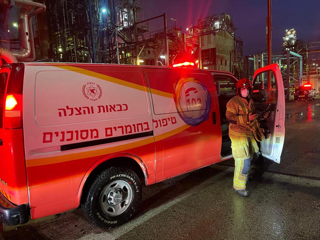 السيطرة على حريق مصافي حيفا