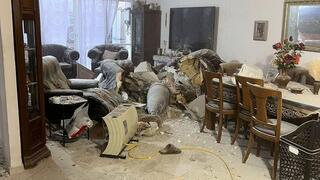 توثيق أول من موقع سقوط الصاروخ في رحوفوت