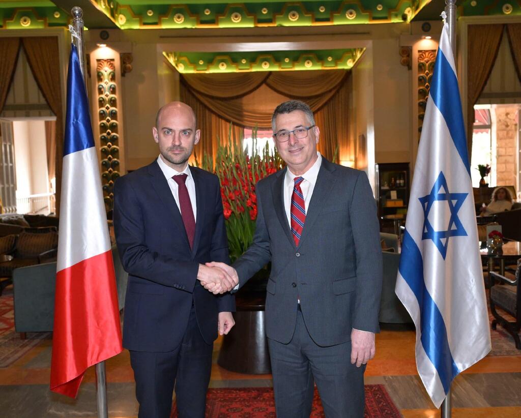 ساعر يلتقي وزير خارجية فرنسا (GPO) ساعر يلتقي وزير خارجية فرنسا