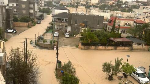 أمطار غزيرة تغرق بلدات الشمال وتخلّف أضرارًا واسعة في المنازل