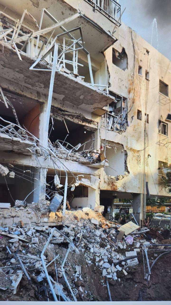 مشاهدة مدمرة في تل أبيب
