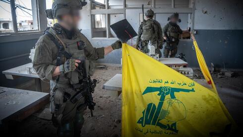 قوة كوماندوز اسرائيلية في مدرسة بقرية الخيام في جنوب لبنان