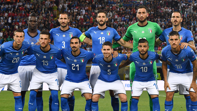 لاعبو المنتخب الإيطالي 
