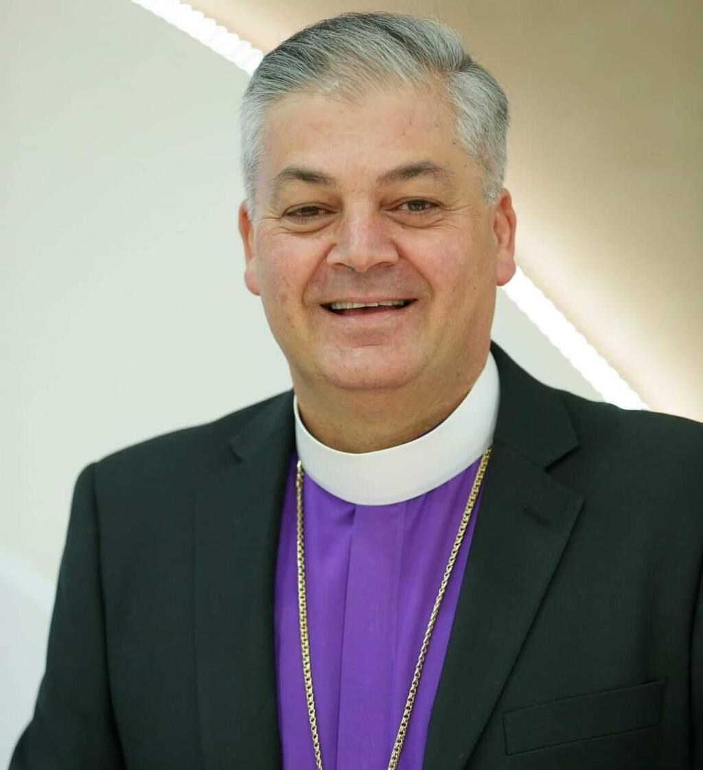 المطران د. هاني شحادة