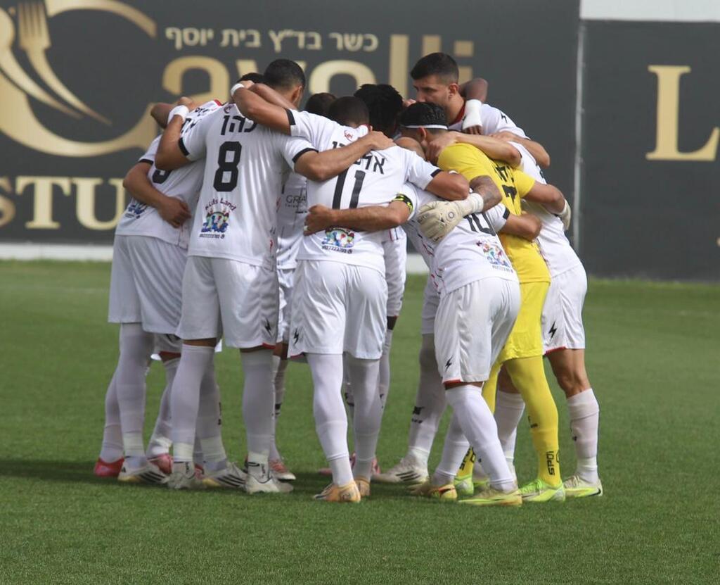 خسارة قاسية لكفرقاسم بثلاثية أمام كفار شاليم ومباراة تتوقف بسبب صافرات الإنذار