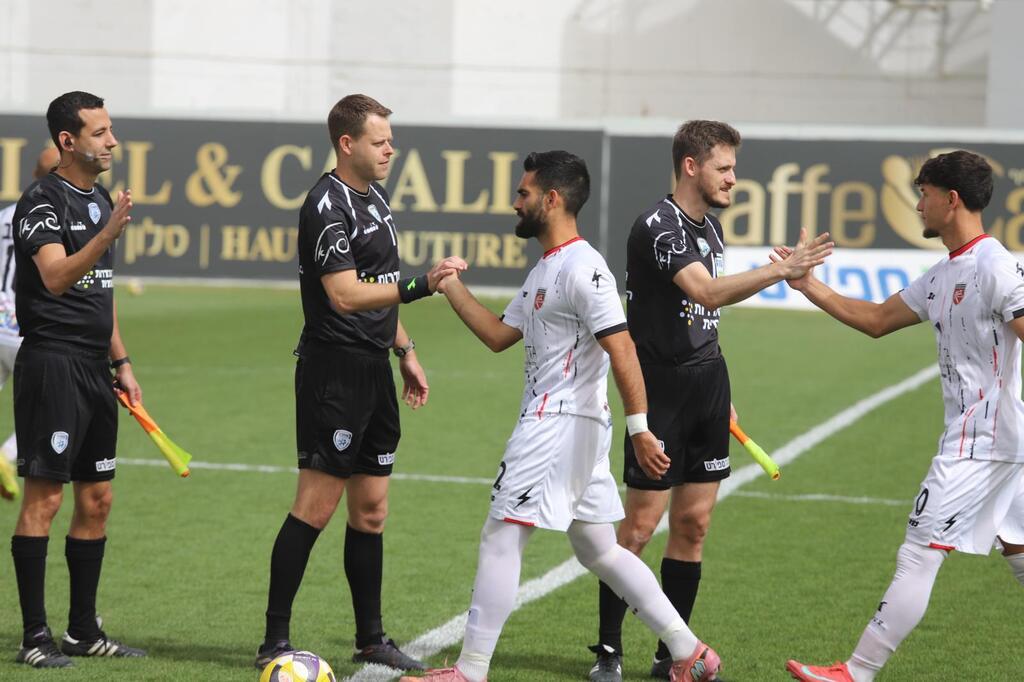 خسارة قاسية لكفرقاسم بثلاثية أمام كفار شاليم ومباراة تتوقف بسبب صافرات الإنذار