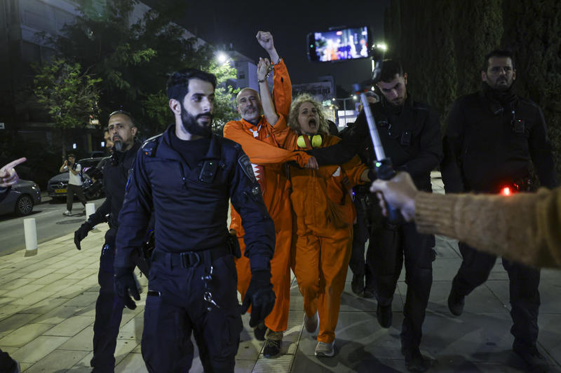 اعتقالات في ساحة هبيما في تل أبيب