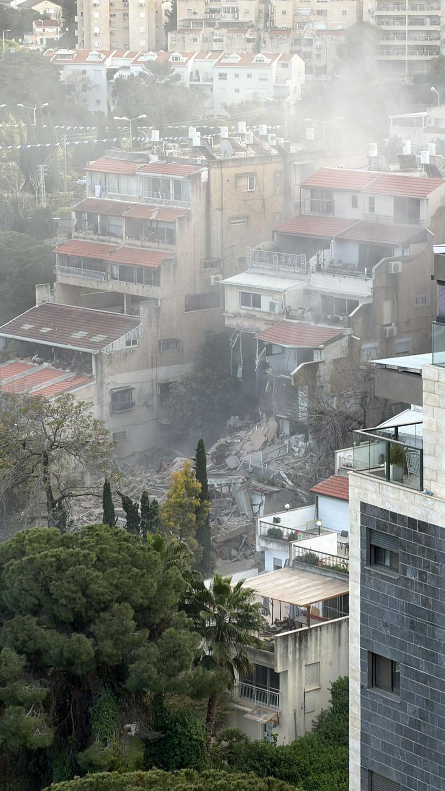 أضرار جسيمة في حيفا عقب سقوط مباشر