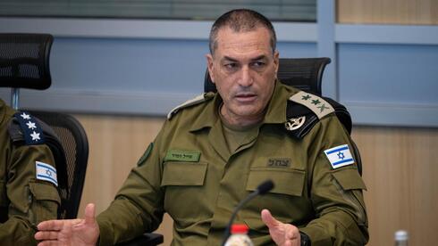 رئيس الأركان الإسرائيلي ايال زامير خلال جلسة تقييم أمني