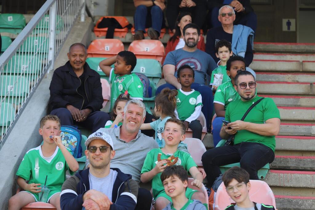 عودة الحياة للمدرجات بعد 40 يومًا من الغياب بسبب الحرب