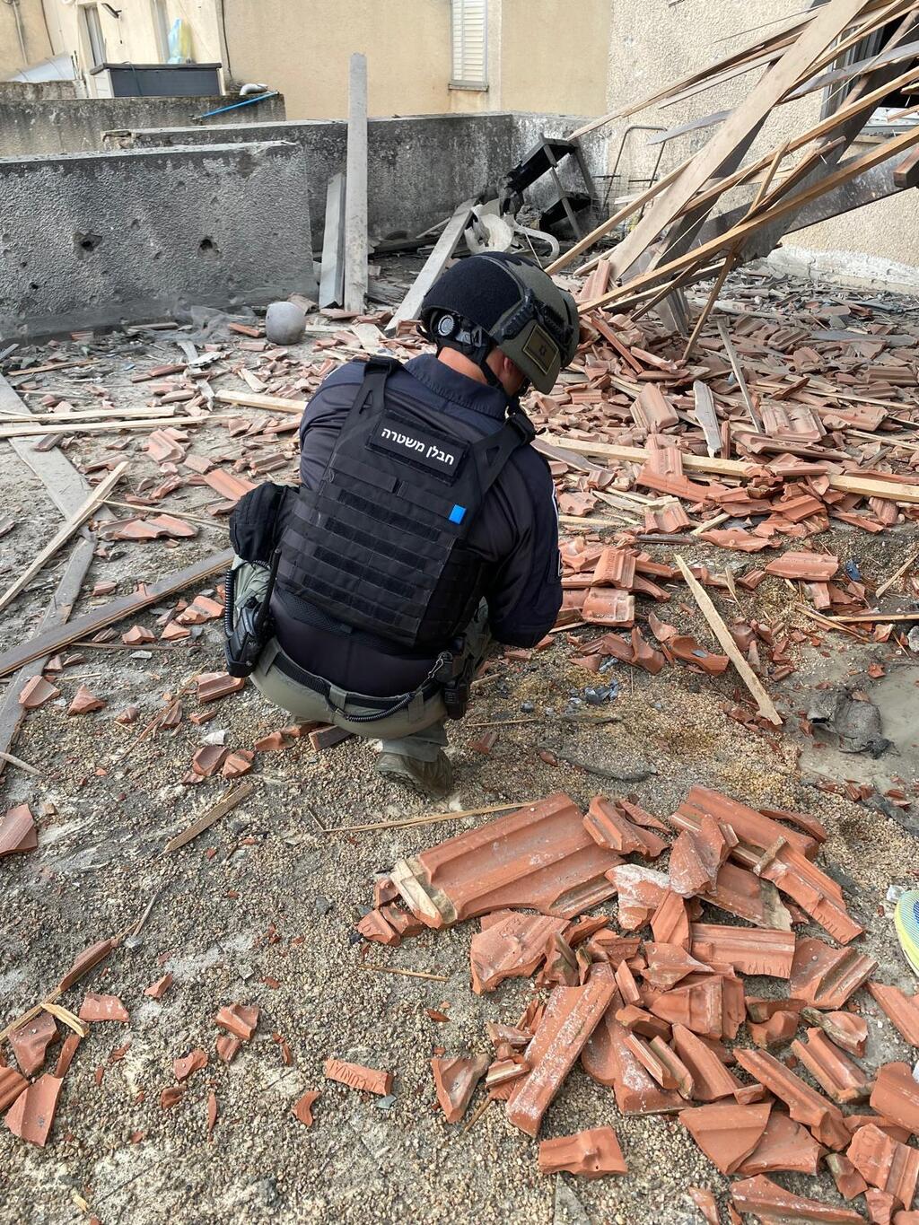 الشمال يشتعل مجددًا صفارات الإنذار تتوالى (تُستخدم هذه الصورة بموجب البند 27 أ من قانون الحقوق الأدبية (2007)) الشمال يشتعل مجددًا صفارات الإنذار تتوالى