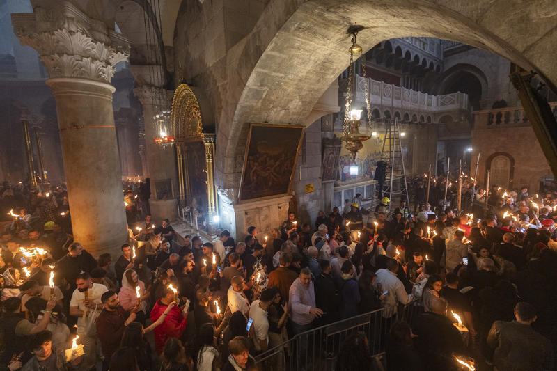 مراسم "سبت النور" في كنيسة القيامة بالقدس